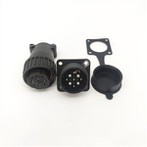 Цоннецтор Серво